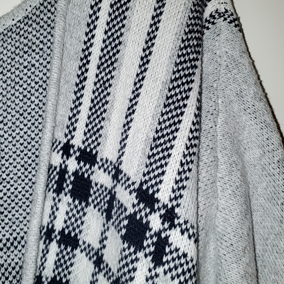 Cardigan - Picture 2 of 2